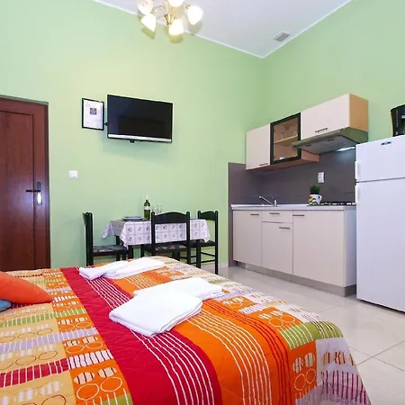 Fuer 2 Personen Ca 22 Qm In Pula, Istrien Istrische Riviera Apartman *